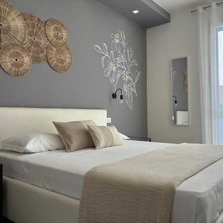 Cala Azzurra Macari Bed And Breakfast And Holidays House Екстериор снимка