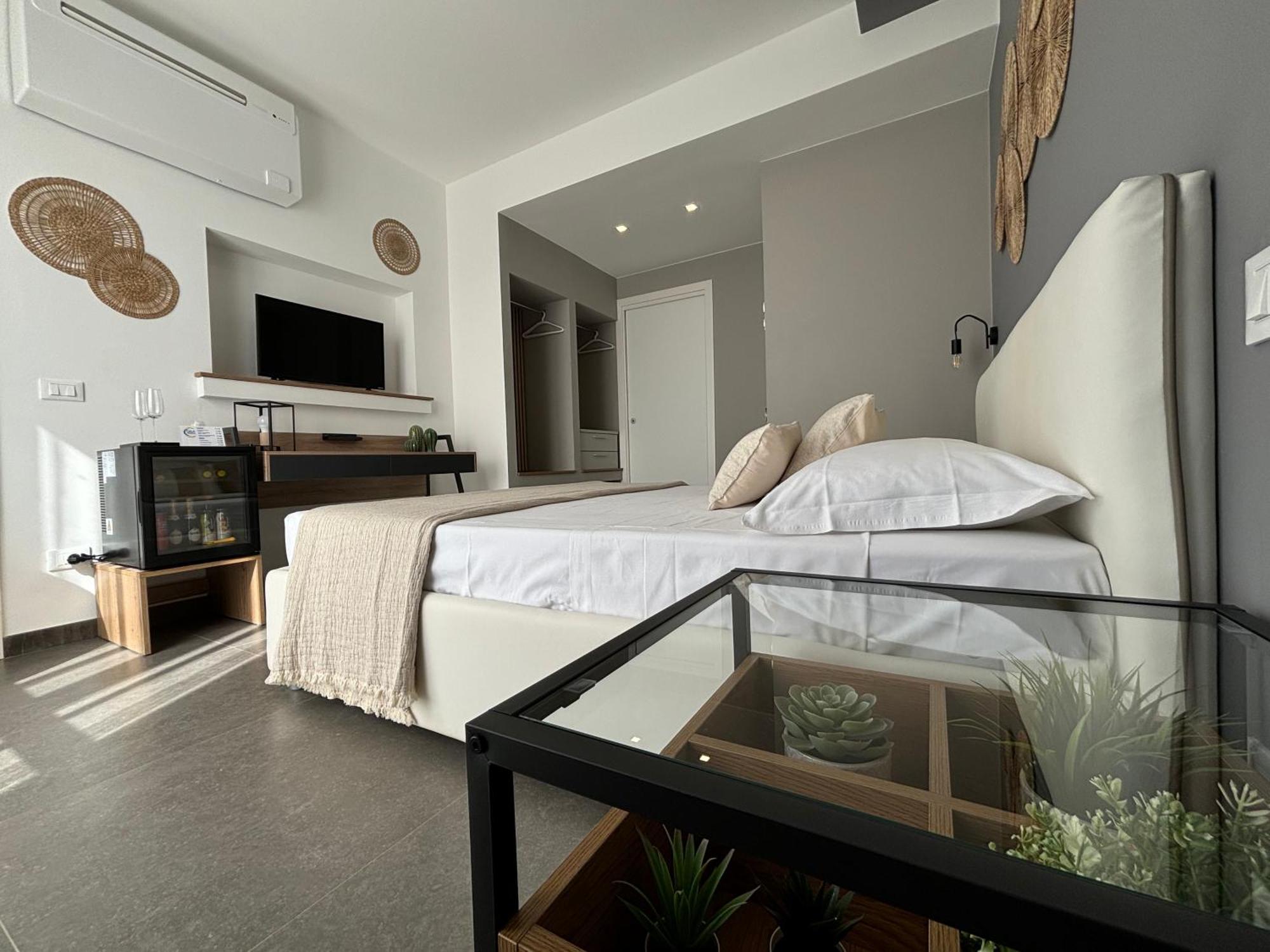 Cala Azzurra Macari Bed And Breakfast And Holidays House Стая снимка