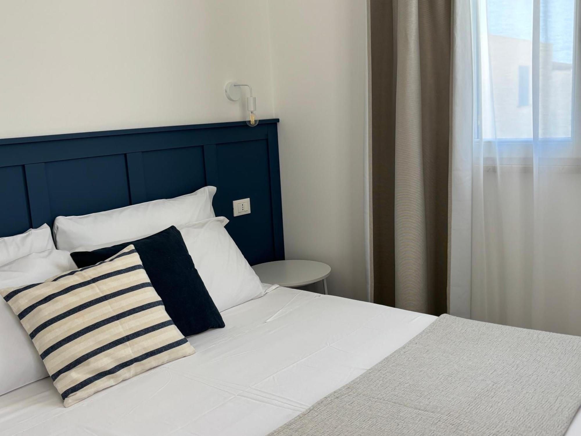 Cala Azzurra Macari Bed And Breakfast And Holidays House Стая снимка